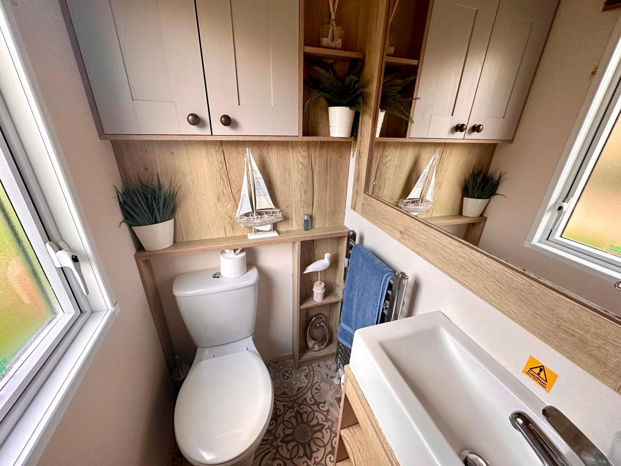 The Boat House, Hot Tub Lodge South Cerney Kültér fotó